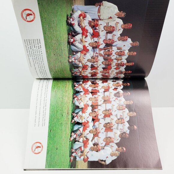 St. Louis Cardinals Vintage 1977 Souvenir Yearbook 70s MLB Baseball - Picture 4 of 13